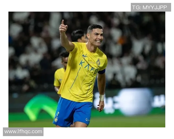 广州恒大客场大胜雅库塔，成功晋级亚冠16强，中国足球再次崭露头角