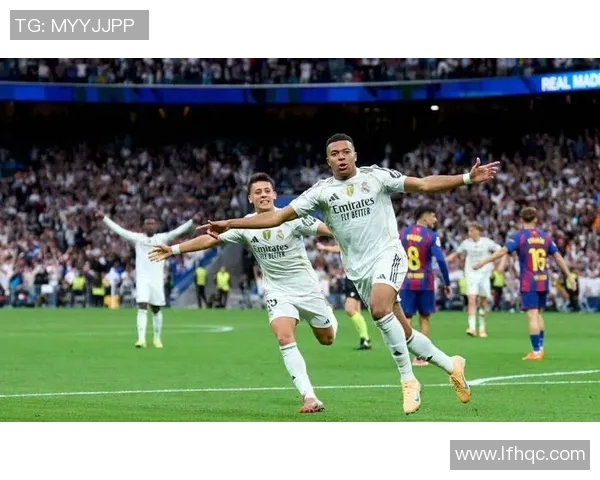 皇马官方宣布签下顶级前锋,球队雄心勃勃欲挑战巴萨霸权 皇马官方宣布签下顶级前锋,球队雄心勃勃欲挑战巴萨霸权