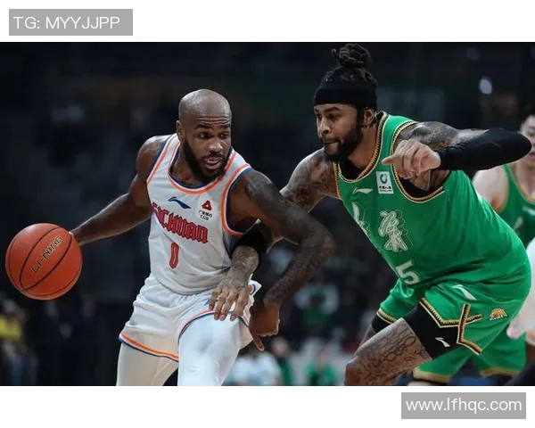 罗伯特-高登突破个人得分纪录，创造新篮球传奇