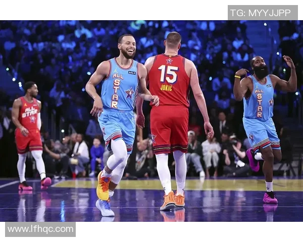 库里入选全明星首发！球迷呼声高涨，见证不朽传奇