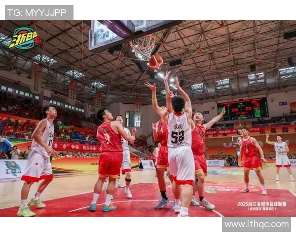 哈尔滨市民热情观看少年CBA城市赛